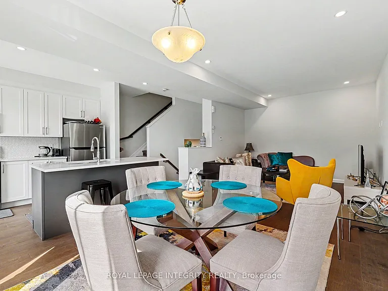 906 Lixnaw Ct — Photo 11