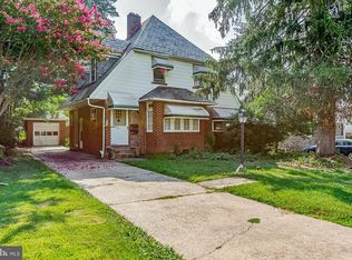 811 Dorchester Rd, Baltimore, MD 21229