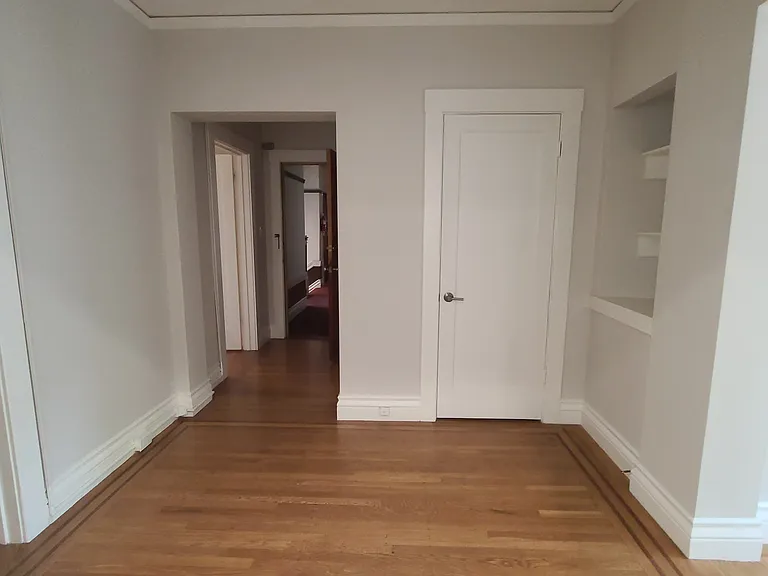 1096 Pine St #303 — Photo 5