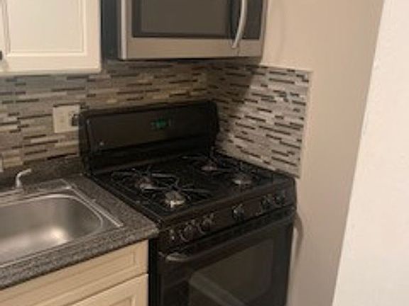 5th image of 2805 Northeast Expy NE APT B10