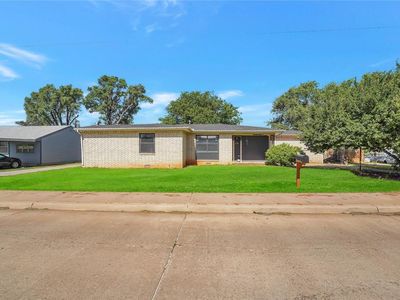 135 Blackburn Blvd, Elk City, OK, 73644