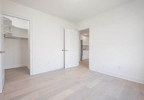 3rd image of 364 Lincoln Pl APT D3