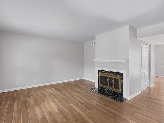 3rd image of 3000 Hillsboro Pike APT 20