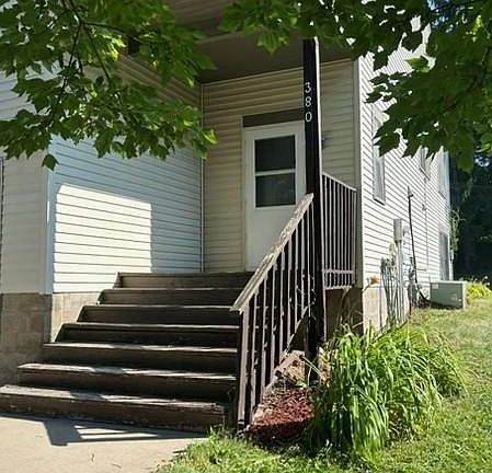 3rd image of 380 Frenn Ave
