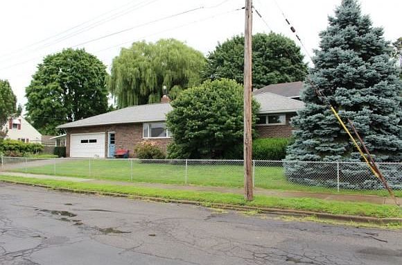 1st image of 44 Stearns Ave