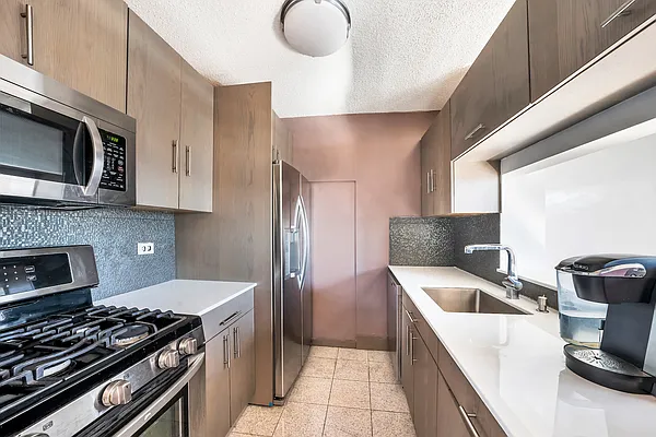 Sold by Compass | media 5