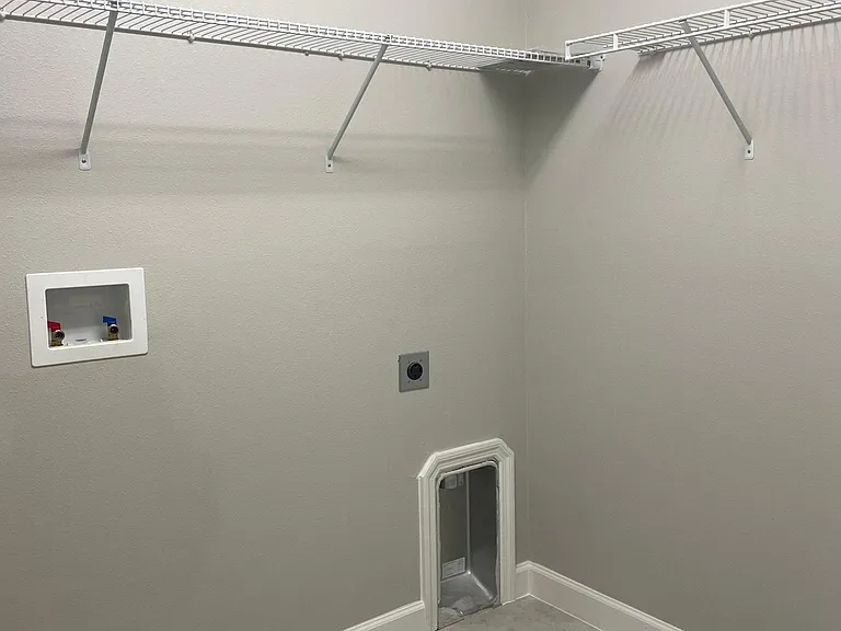 laundry room - upstairs