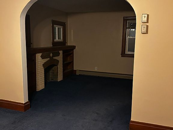 2nd image of 40 Princeton Blvd Floor 1