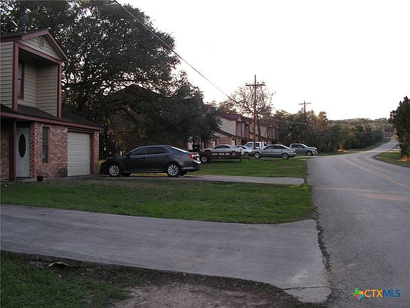 5th image of 306 Dietert Ln #106