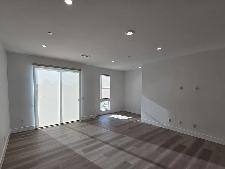 121 Placemark — Photo 18