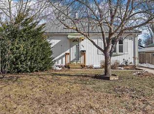 908 Dearborn St, Iowa City, IA 52240