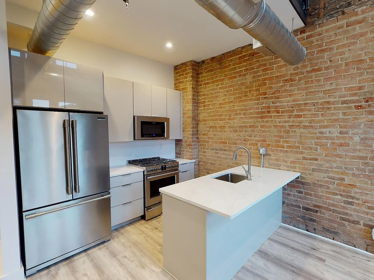 1 bed, $1,695 — Photo 3