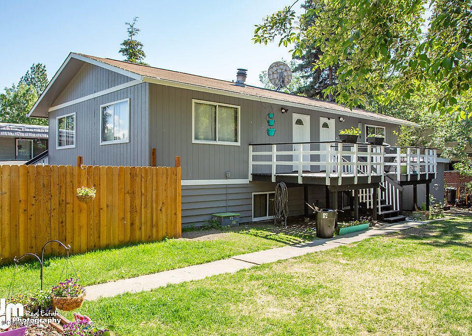 1st image of 2844 W 42nd Ave