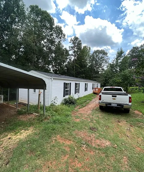 113 Deer Track Ln — Photo 1