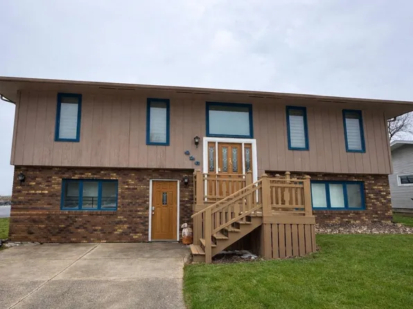 426 N 19th St, Estherville, IA 51334