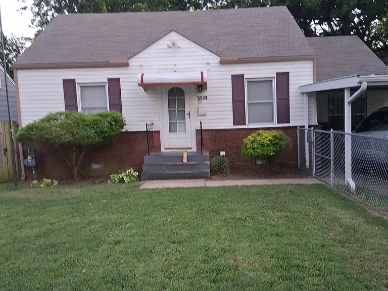 6524 E 5th Pl — Photo 1