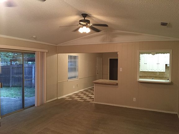 3rd image of 1511 Shamrock Dr