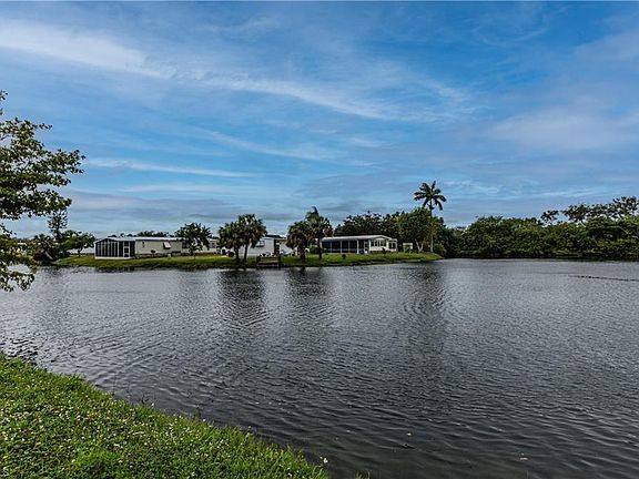 3rd image of 117 Cape Sable Dr Lot 4