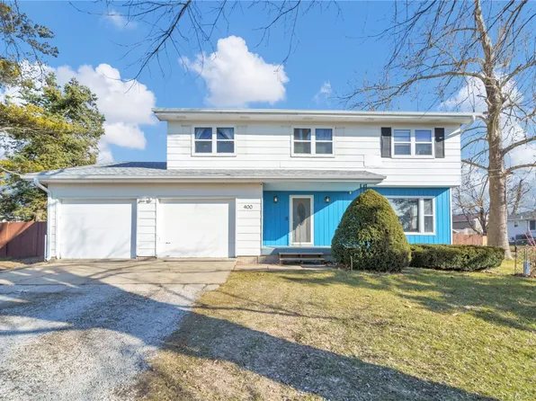 400 2nd Ave, Newhall, IA 52315