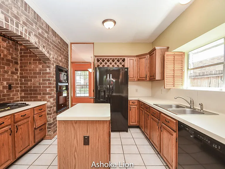3419 Sheldon Dr — Photo 10