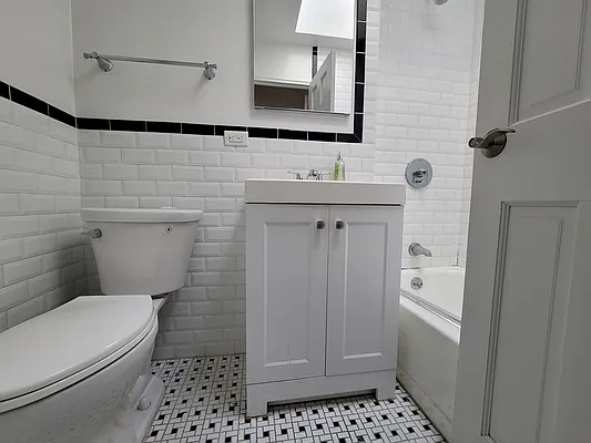 Rented by Julien Aractingi, LREB | media 6