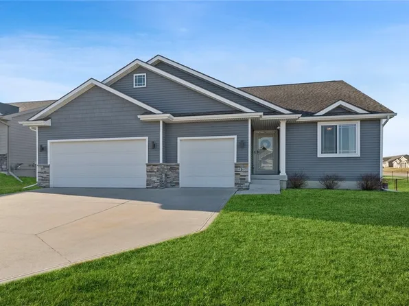 916 SW 8th Ct, Grimes, IA 50111