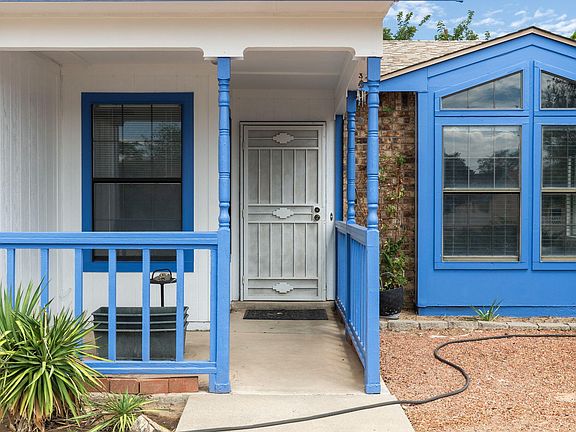 2nd image of 4913 Chromium Dr NE