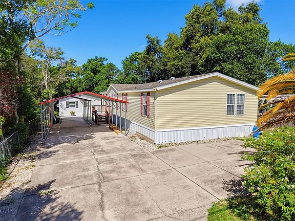 3rd image of 13231 LAUDERDALE STREET