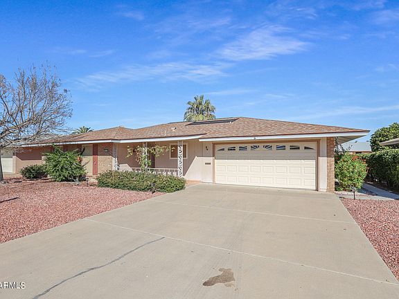 5th image of 10919 W Saratoga Cir