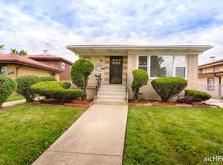 690 E 152nd St, Dolton, IL 60419