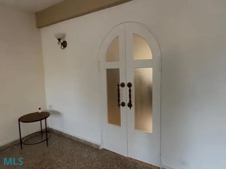 1771 Siervas De Maraa — Photo 38
