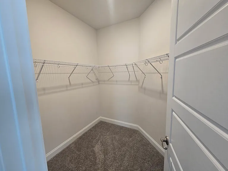1163 Midway Hill Ln — Photo 4