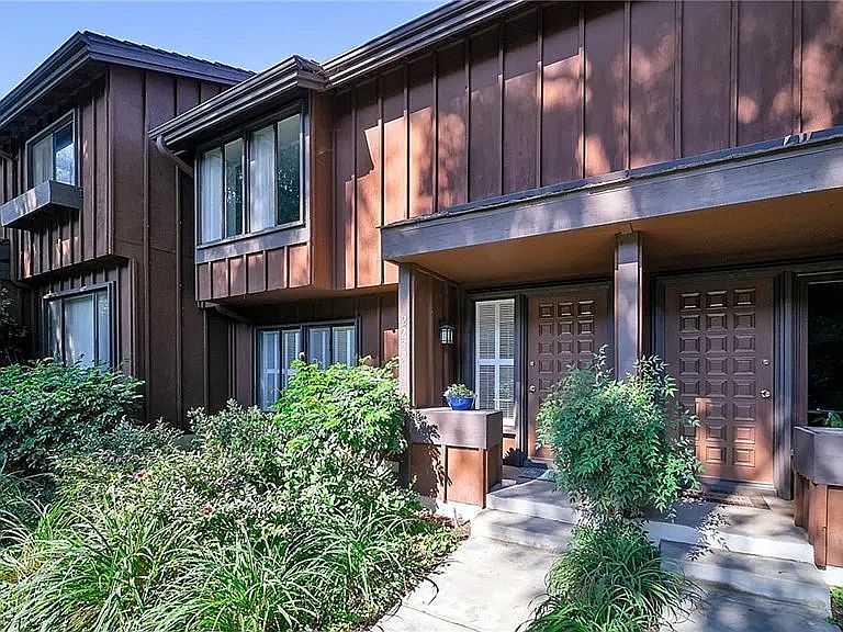 1st image of 2239 Mount Shasta Dr