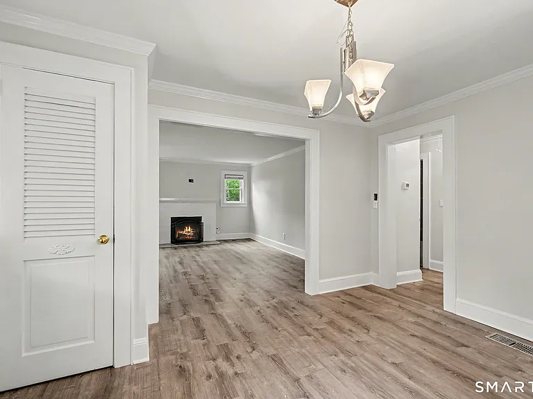 4 Highview Ave #R — Photo 8