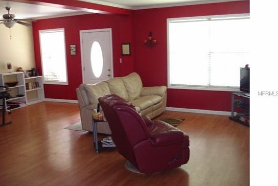 3rd image of 1410 E Private Dr