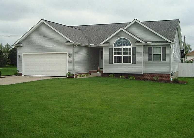 1st image of 8565 N Shelby Dr