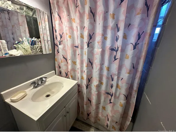 222-89 Braddock Avenue image 8 of 15