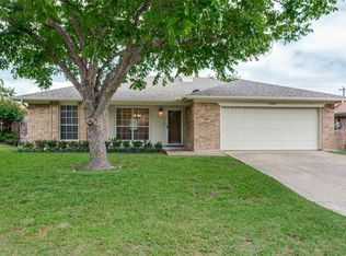 7305 S Meadow Dr E, Fort Worth, TX 76133