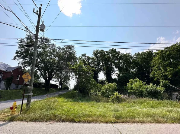 S Madison Ave, Pulaski, VA 24301