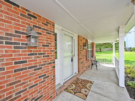 4th image of 7928 Merryman Way