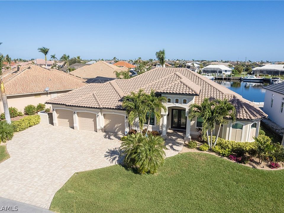 1st image of 3945 Crooked Island Dr