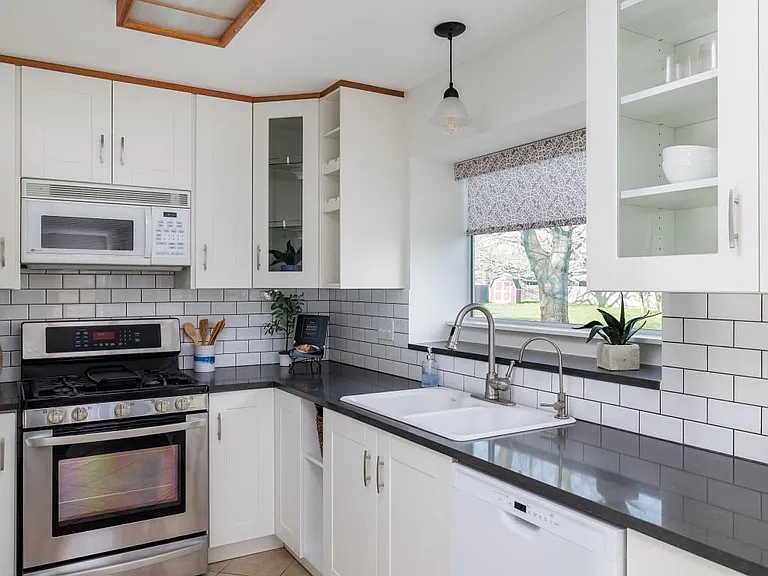 1805 White Oak Cv — Photo 8