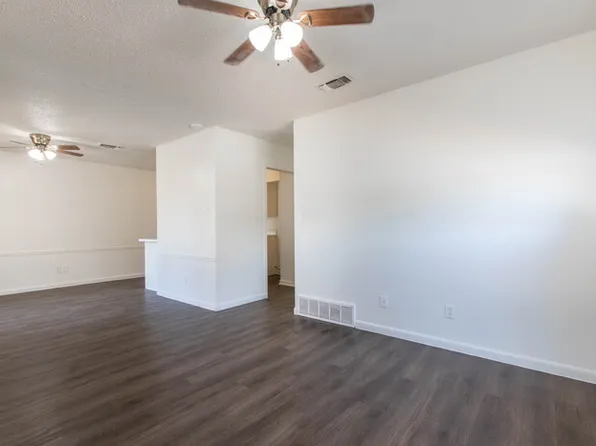 3920 Redstone Rd, Denton, TX 76209