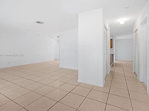 2nd image of 11526 NW 39th Pl