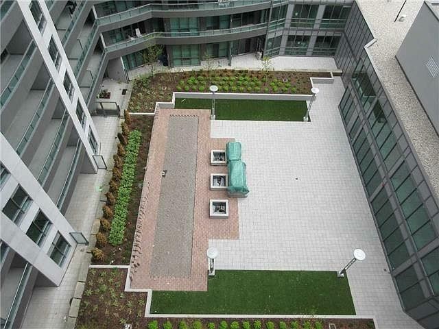 2nd image of 25 Lower Simcoe St #1103