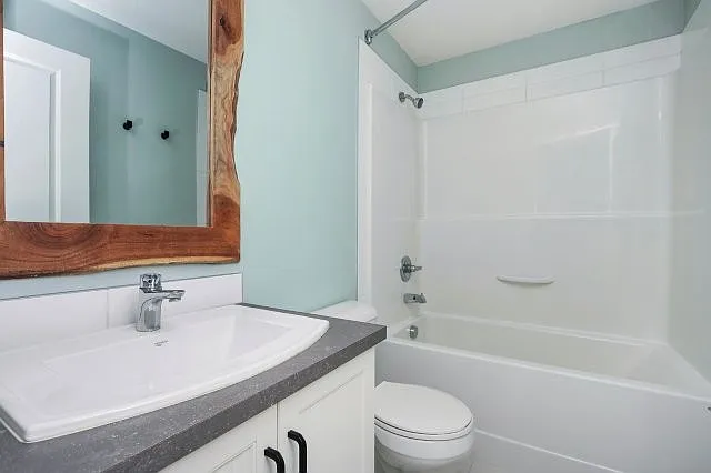 10 E Mahogany Mews SE #203 — Photo 20