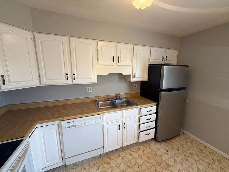 4471 E Pikes Peak Ave #4471 — Photo 2