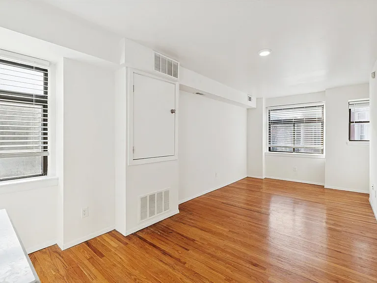 319 S 10th St #234 — Photo 15