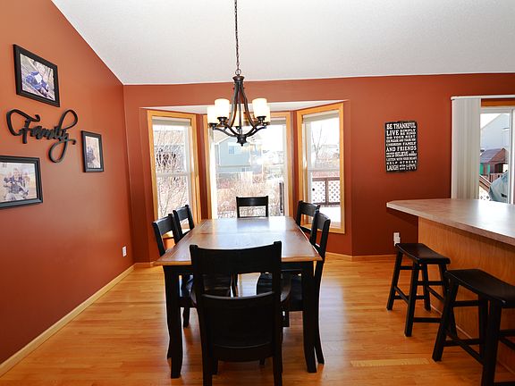 5th image of 22244 Hickory Ct