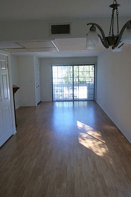 2nd image of 1600 S Bundy Dr APT 8